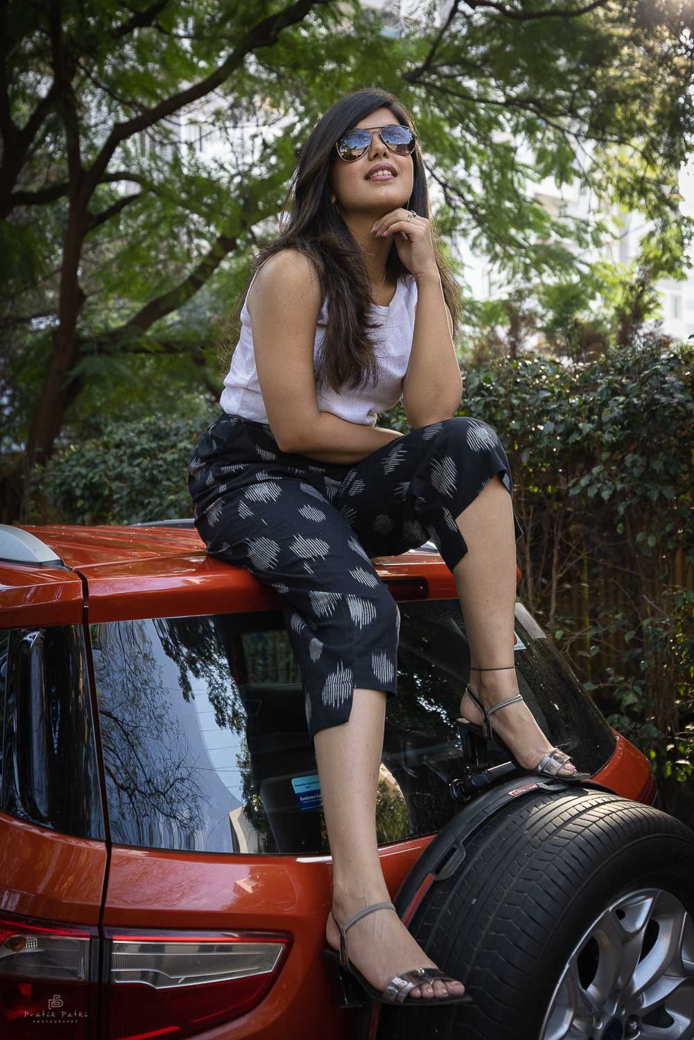 Black Double Ikkat Hi-Low bottomwear