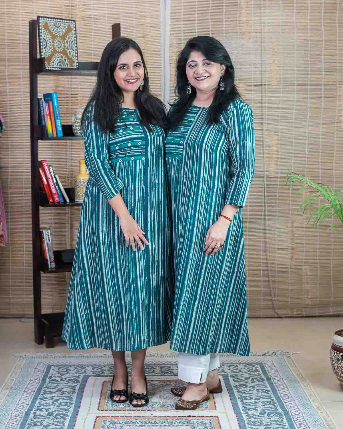 Signature Slub with Bandhej - dress/kurta with Rangler cut