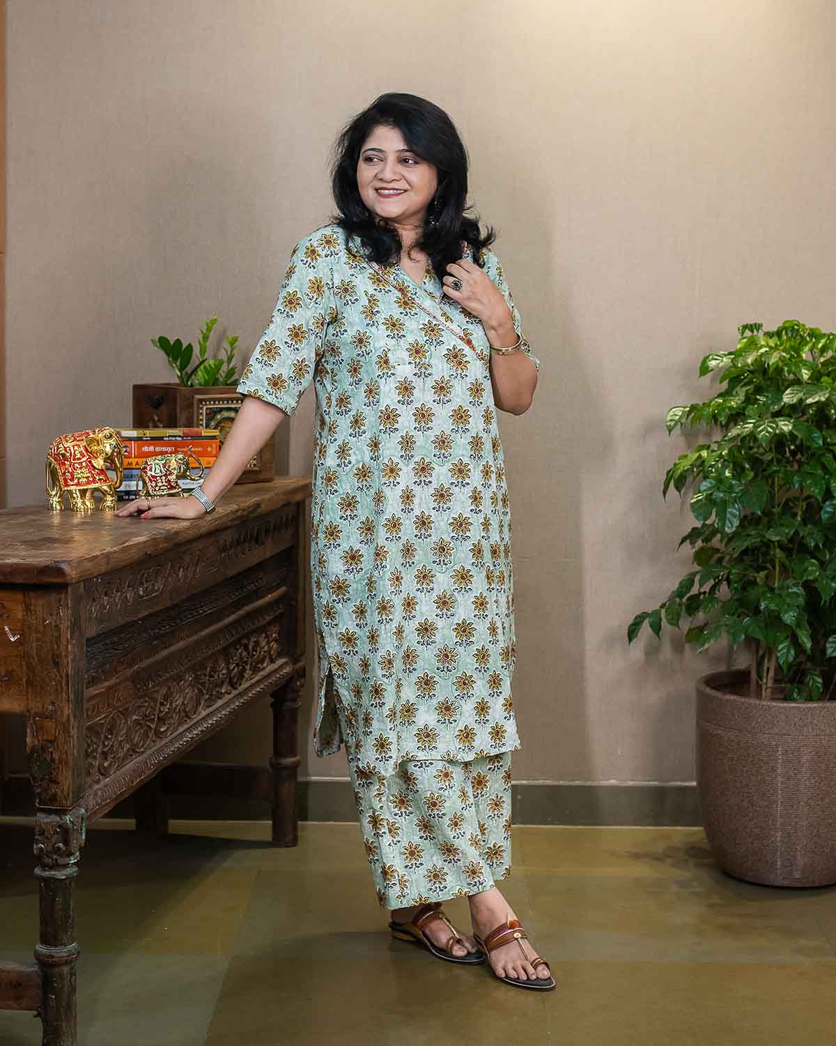 Signature slub Light Green straight fit kurta/dress
