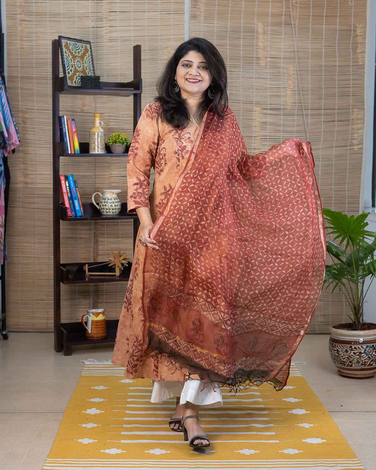 Brownish Red Kota Doria Signature dupatta