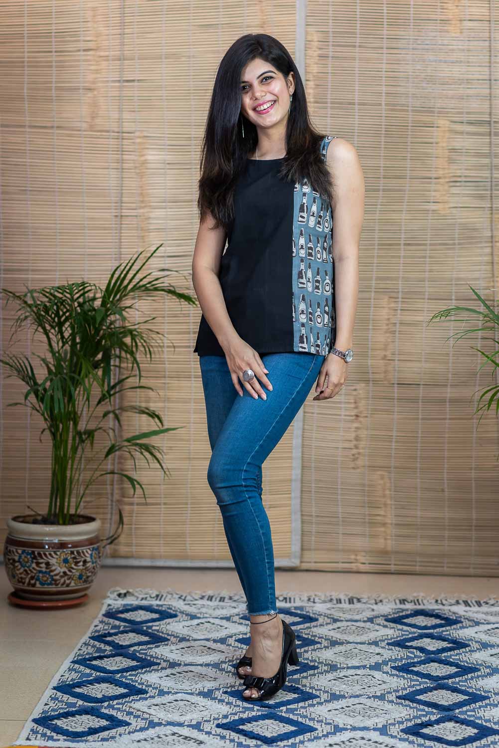 Gray Bottles Short Kurta - Sleeveless