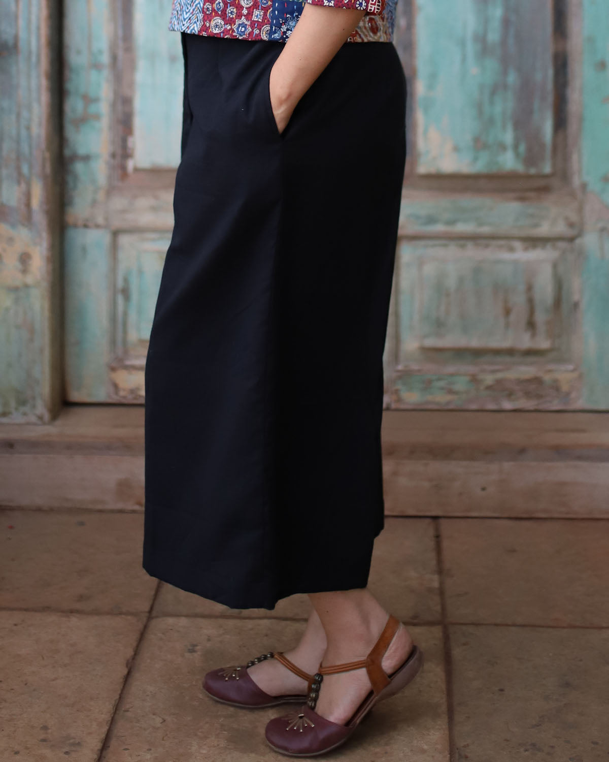 Black Solid Cullotes