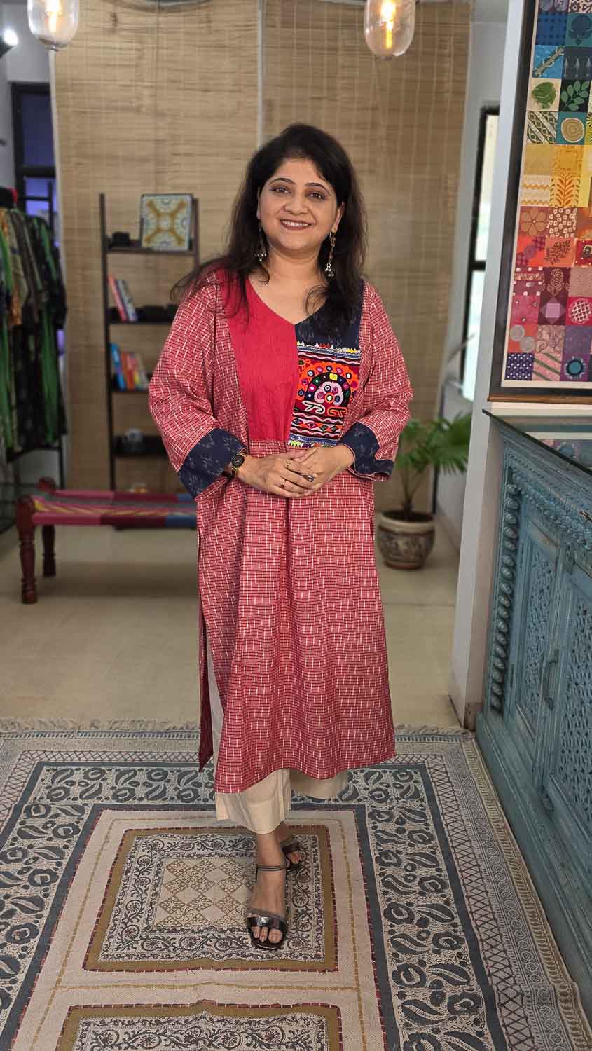 Exclusive Double ikkat & Jamdani with Banjara handwork