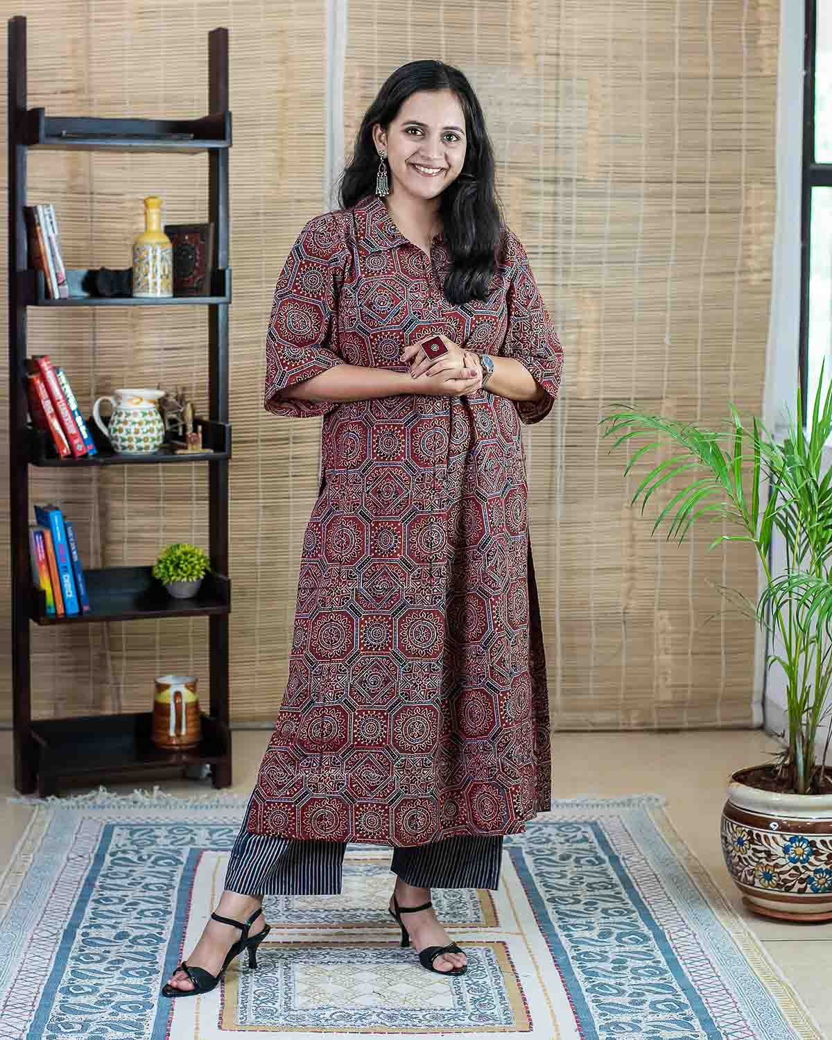 "No fit"/Relaxed fit ajrakh kurta